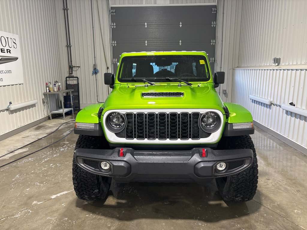 2026 Jeep Wrangler 4-Door RUBICON in Grand-Sault and Edmunston, New Brunswick - 2 - w1024h768px