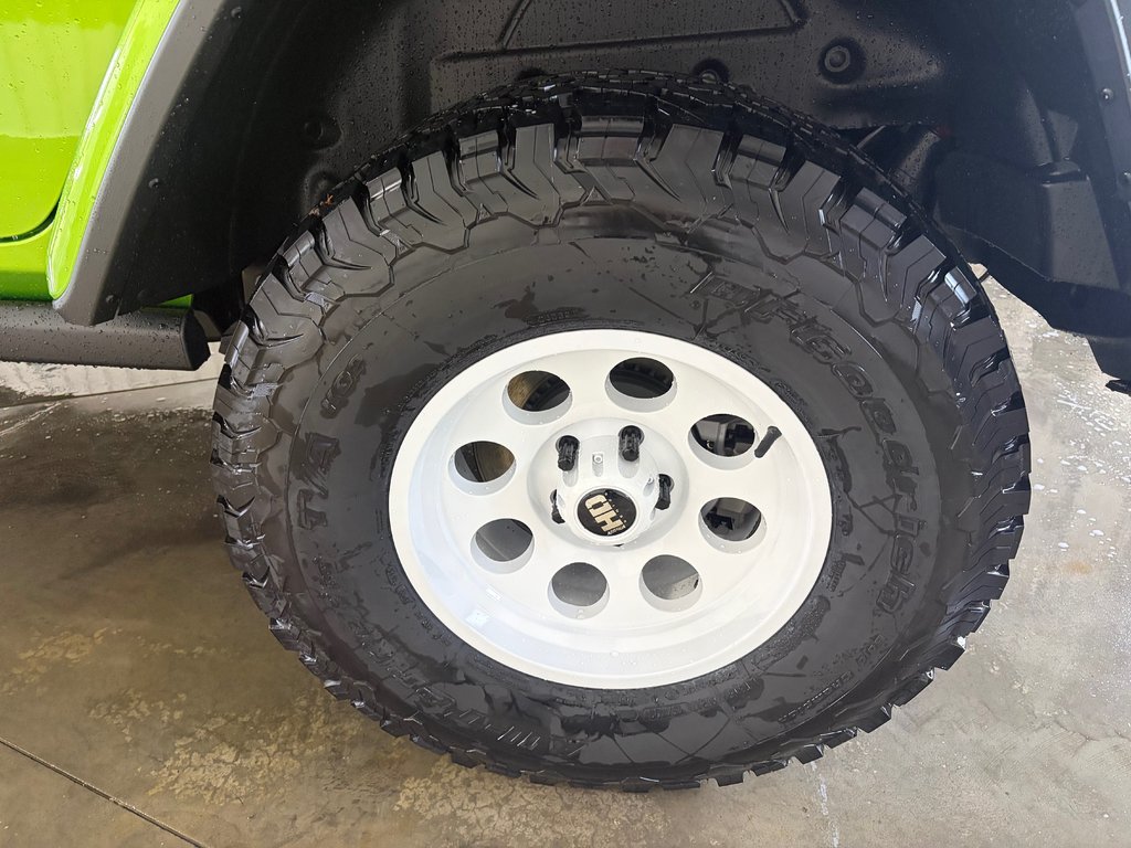 2026 Jeep Wrangler 4-Door RUBICON in Grand-Sault and Edmunston, New Brunswick - 6 - w1024h768px