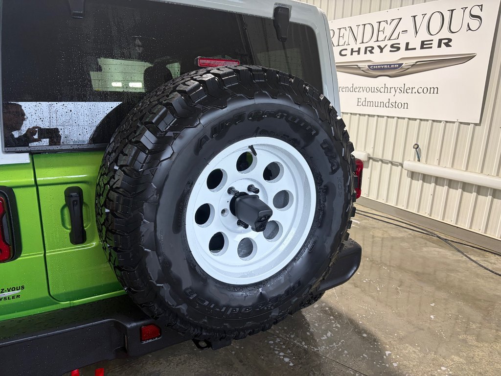 2026 Jeep Wrangler 4-Door RUBICON in Grand-Sault and Edmunston, New Brunswick - 7 - w1024h768px