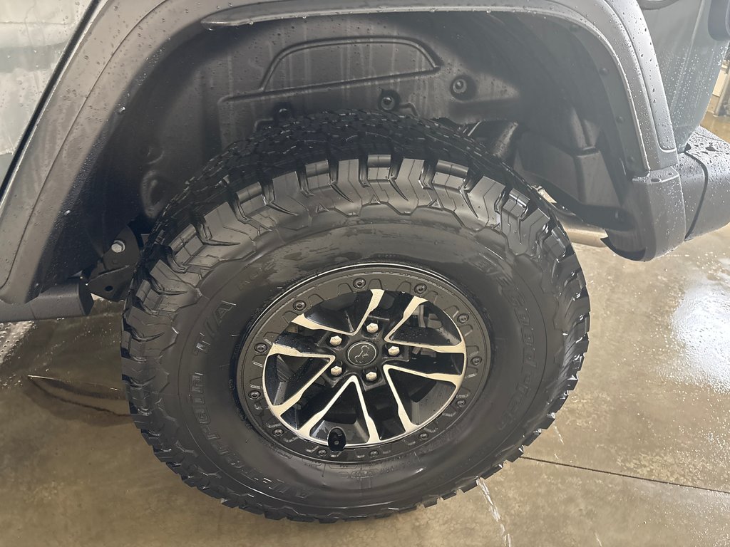 2026 Jeep Wrangler 4-Door WILLYS 392 in Grand-Sault and Edmunston, New Brunswick - 14 - w1024h768px