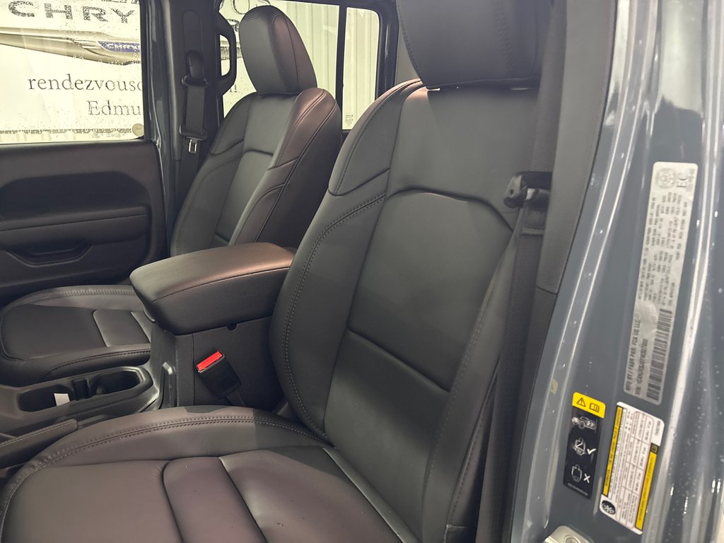 2026 Jeep Wrangler 4-Door WILLYS 392 in Grand-Sault and Edmunston, New Brunswick - 9 - w1024h768px
