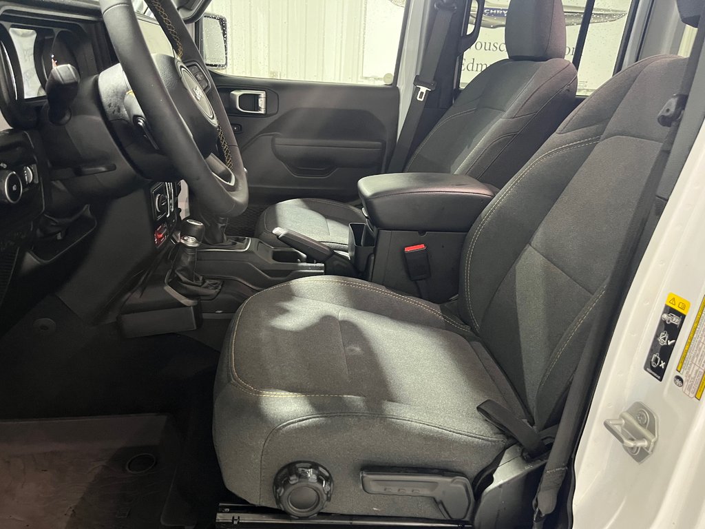 2024 Jeep WRANGLER 4-DOORS SPORT Willys in Grand-Sault and Edmunston, New Brunswick - 12 - w1024h768px