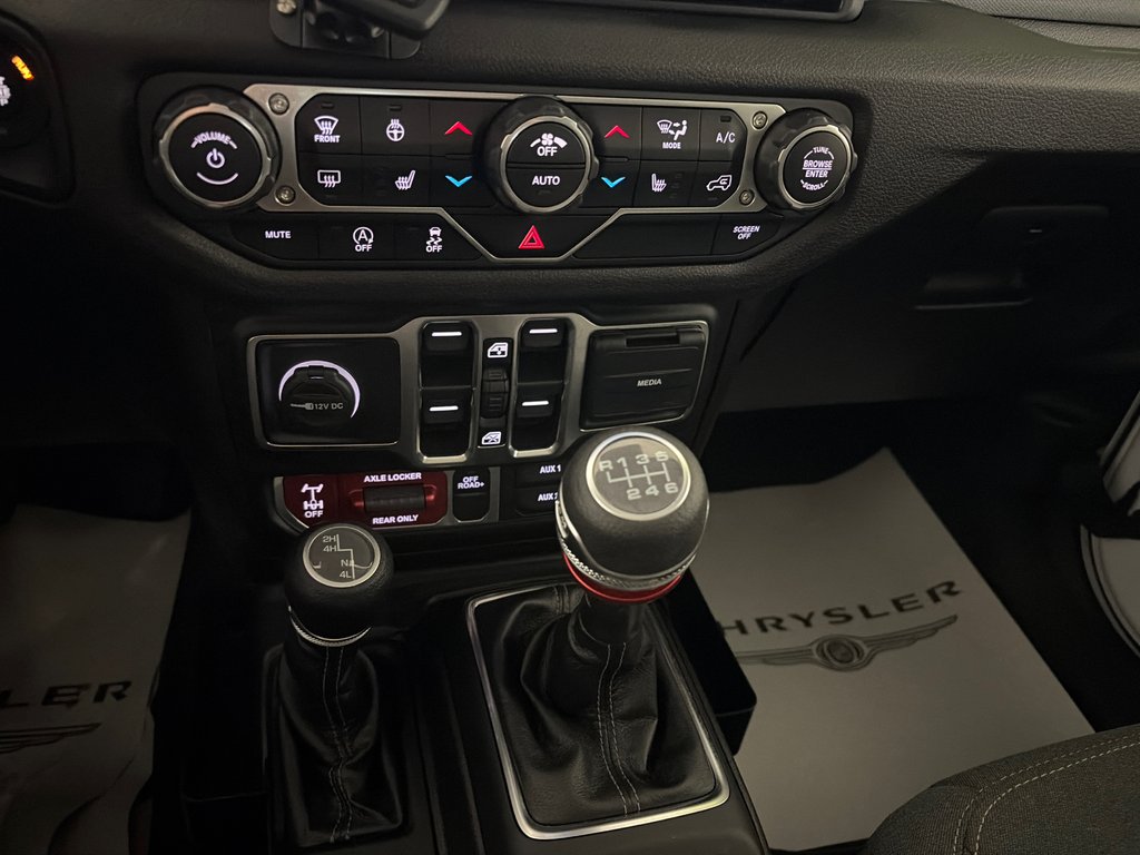 Jeep WRANGLER 4-DOORS SPORT Willys 2024 à Grand-Sault et Edmunston, Nouveau-Brunswick - 9 - w1024h768px