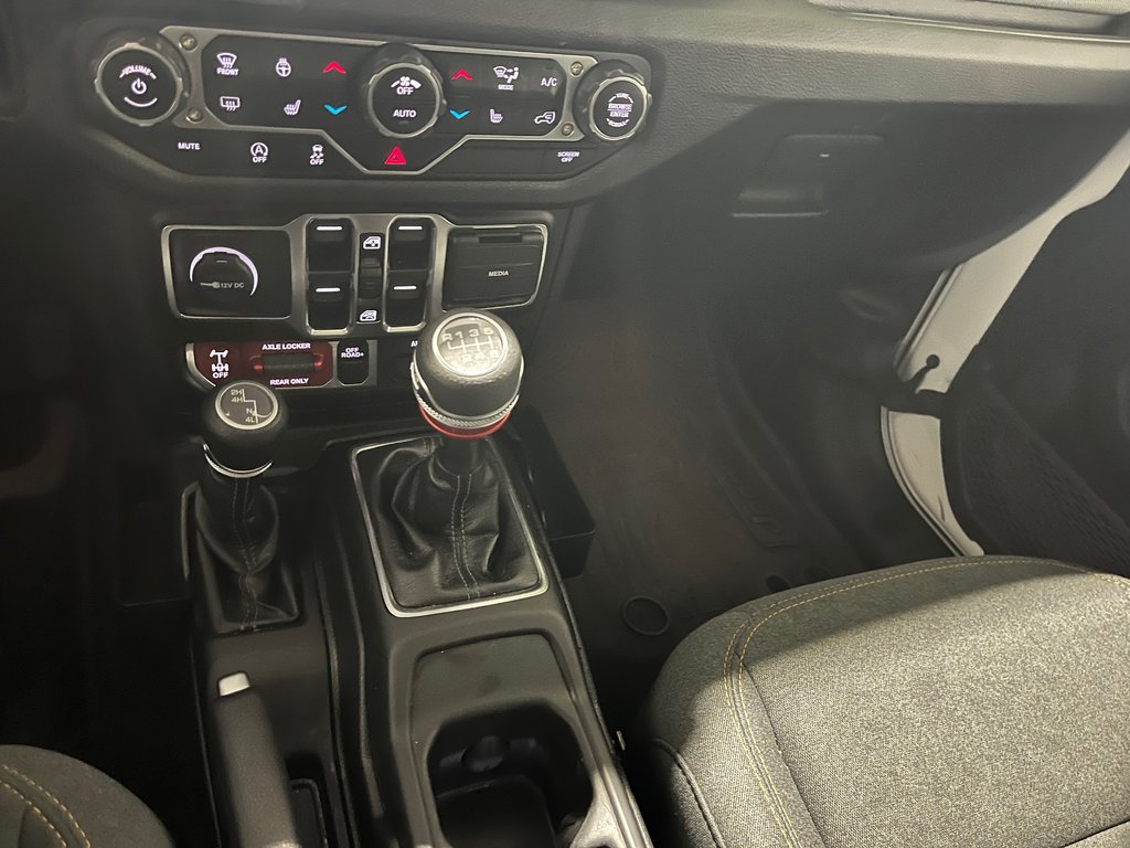 2024 Jeep WRANGLER 4-DOORS SPORT Willys in Grand-Sault and Edmunston, New Brunswick - 15 - w1024h768px