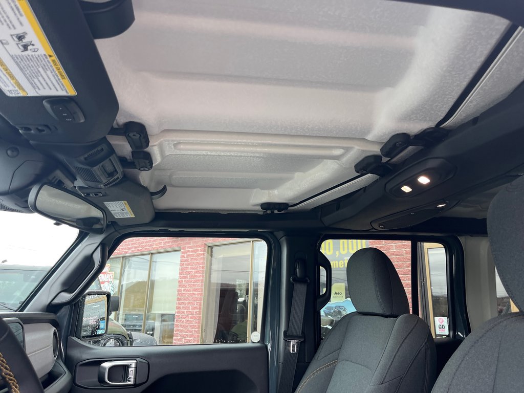 2024  Wrangler 4xe WILLYS in Grand-Sault and Edmunston, New Brunswick - 15 - w1024h768px
