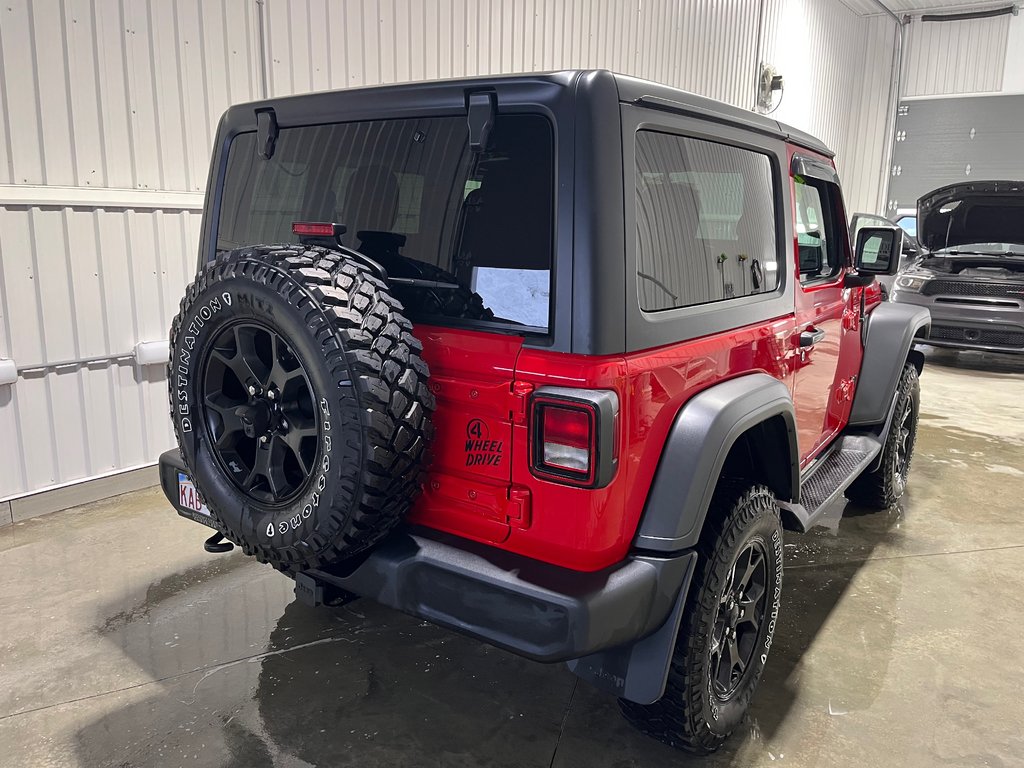 Jeep WRANGLER SPORT Willys 2023 à Grand-Sault et Edmunston, Nouveau-Brunswick - 5 - w1024h768px