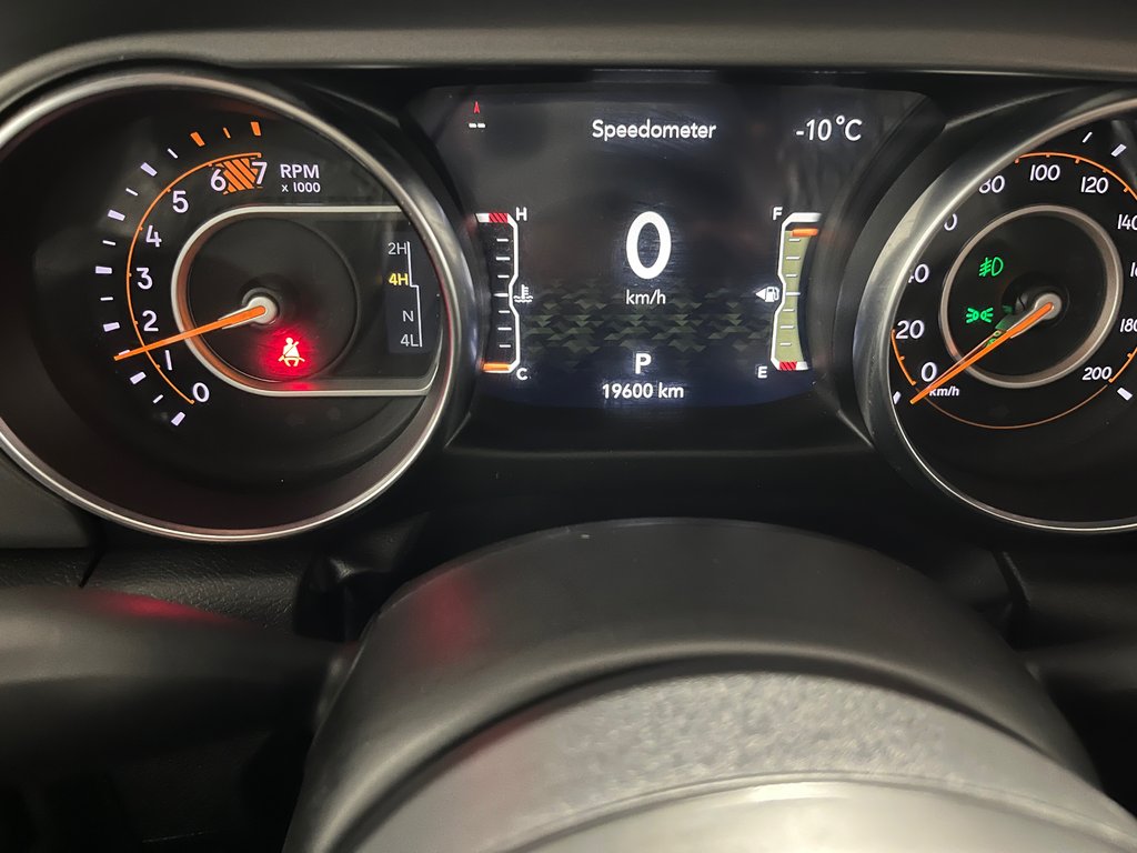Jeep WRANGLER SPORT Willys 2023 à Grand-Sault et Edmunston, Nouveau-Brunswick - 14 - w1024h768px