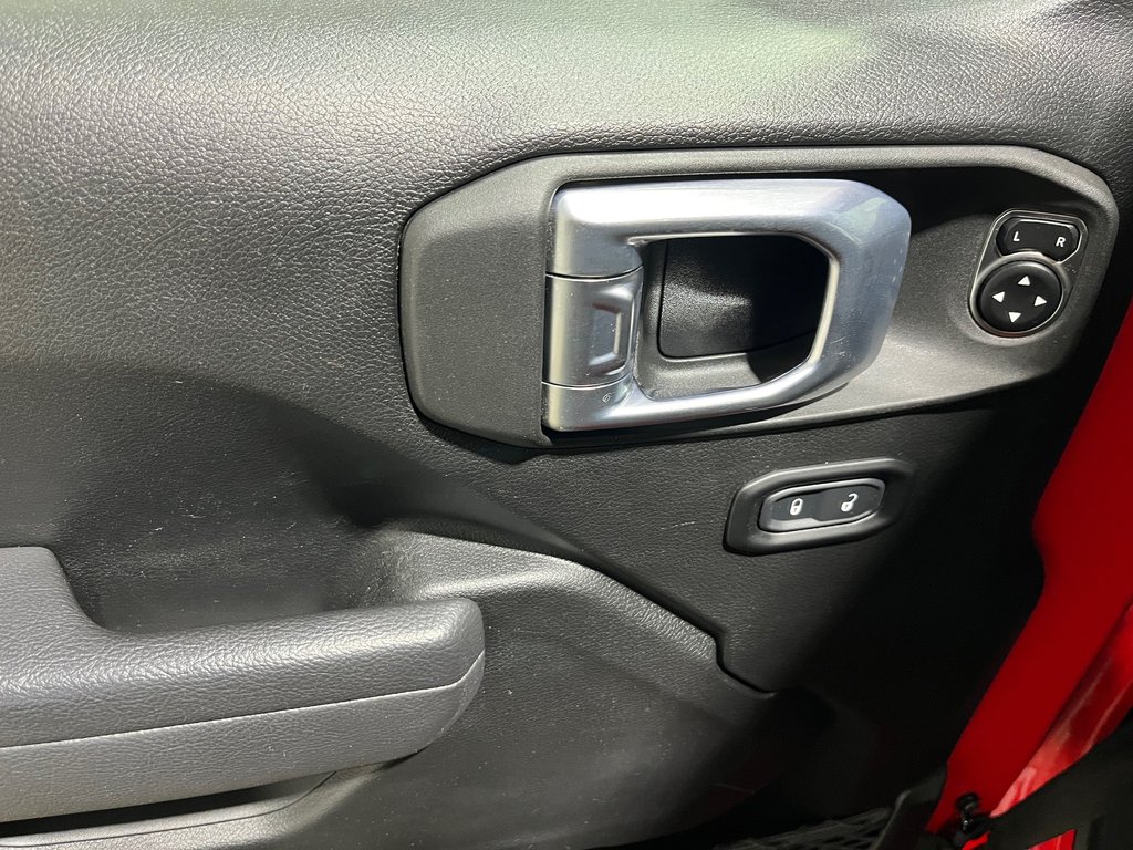 Jeep WRANGLER SPORT Willys 2023 à Grand-Sault et Edmunston, Nouveau-Brunswick - 9 - w1024h768px