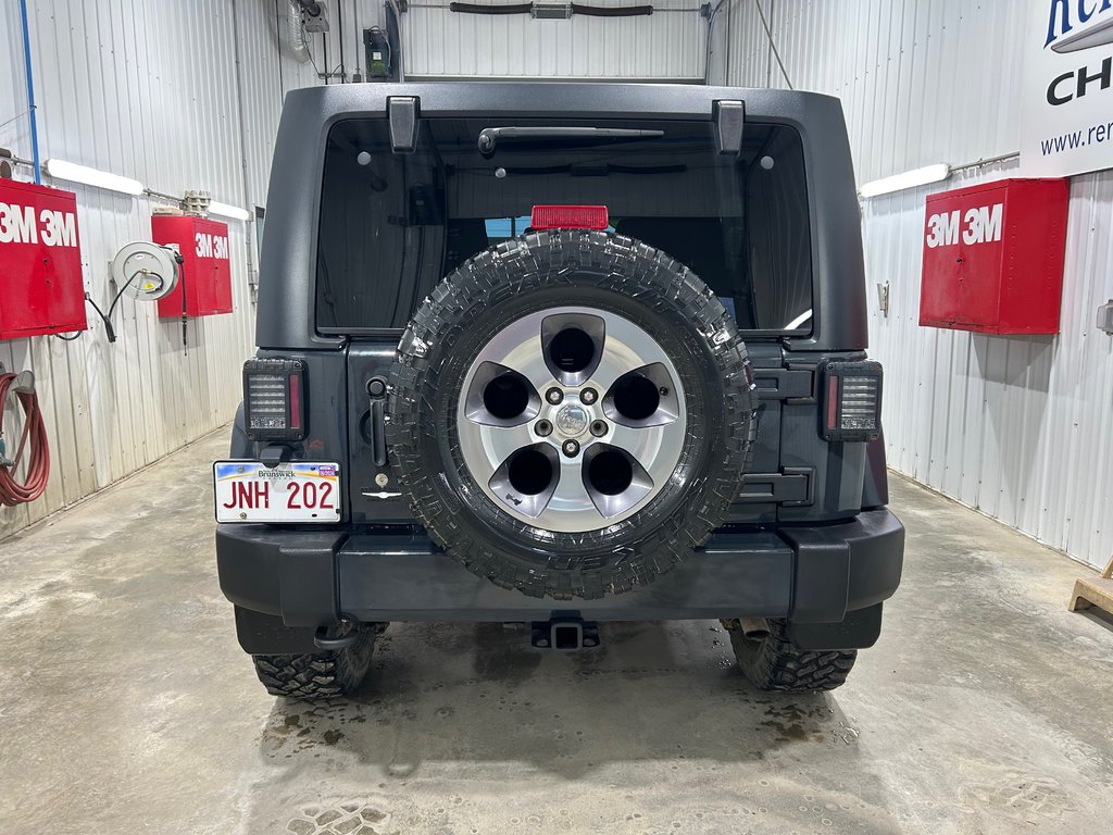2016 Jeep WRANGLER Sahara in Grand-Sault and Edmunston, New Brunswick - 5 - w1024h768px