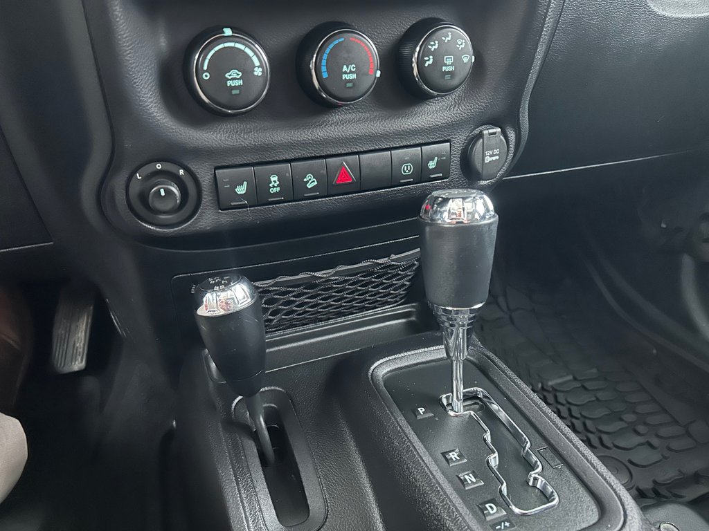 2016 Jeep WRANGLER Sahara in Grand-Sault and Edmunston, New Brunswick - 13 - w1024h768px