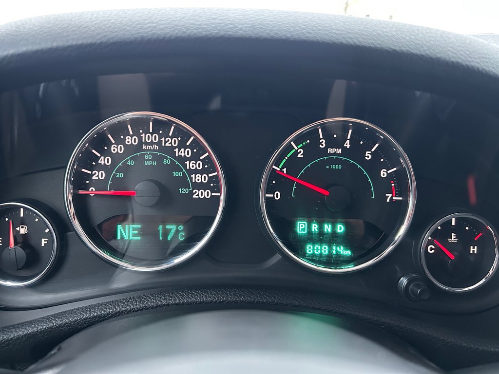 2016 Jeep WRANGLER Sahara in Grand-Sault and Edmunston, New Brunswick - 11 - w1024h768px