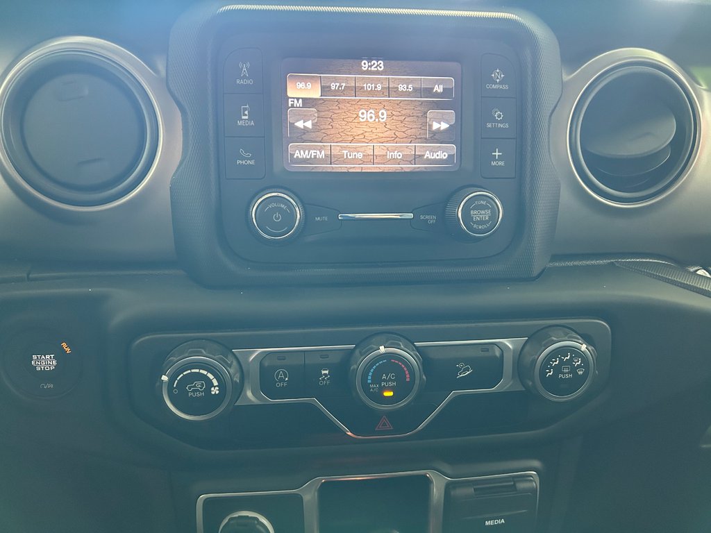 Jeep WRANGLER Sport 2020 à Grand-Sault et Edmunston, Nouveau-Brunswick - 11 - w1024h768px