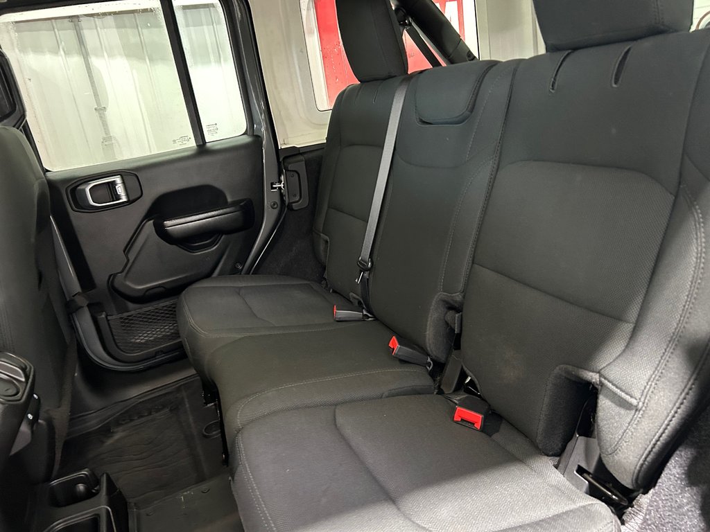 Jeep Wrangler SPORT 2021 à Grand-Sault et Edmunston, Nouveau-Brunswick - 8 - w1024h768px