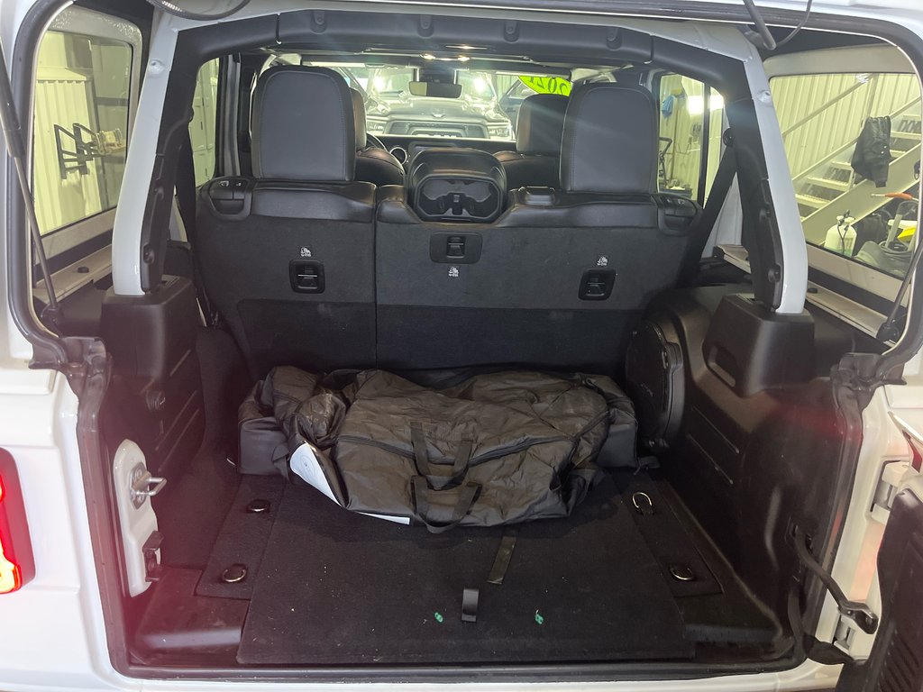 2021 Jeep WRANGLER Unlimited Altitude in Grand-Sault and Edmunston, New Brunswick - 9 - w1024h768px