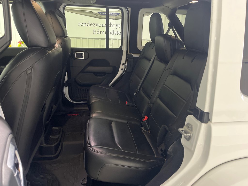 2021 Jeep WRANGLER Unlimited Altitude in Grand-Sault and Edmunston, New Brunswick - 10 - w1024h768px