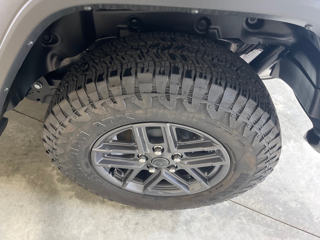 2025 Jeep Wrangler SPORT in Grand-Sault and Edmunston, New Brunswick - 8 - w1024h768px