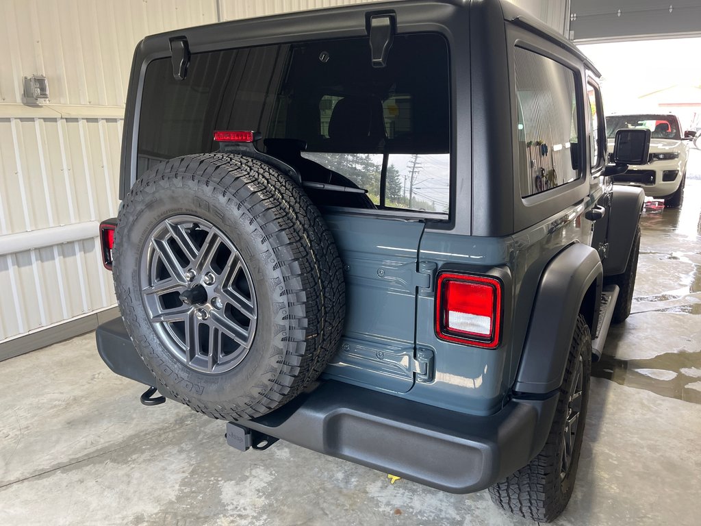 2025 Jeep Wrangler SPORT in Grand-Sault and Edmunston, New Brunswick - 6 - w1024h768px