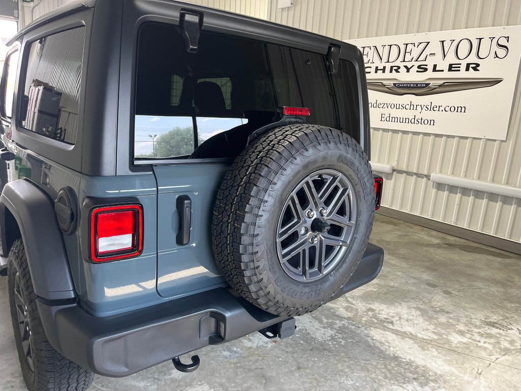 2025 Jeep Wrangler SPORT in Grand-Sault and Edmunston, New Brunswick - 7 - w1024h768px