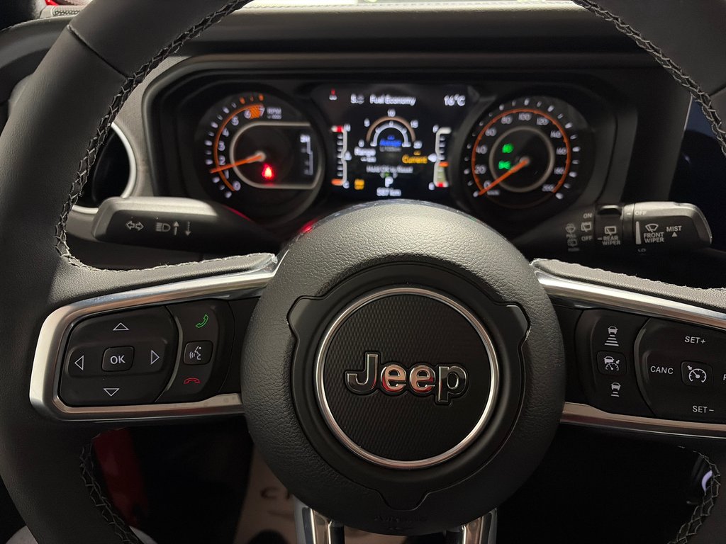 2025 Jeep WRANGLER SAHARA in Grand-Sault and Edmunston, New Brunswick - 14 - w1024h768px