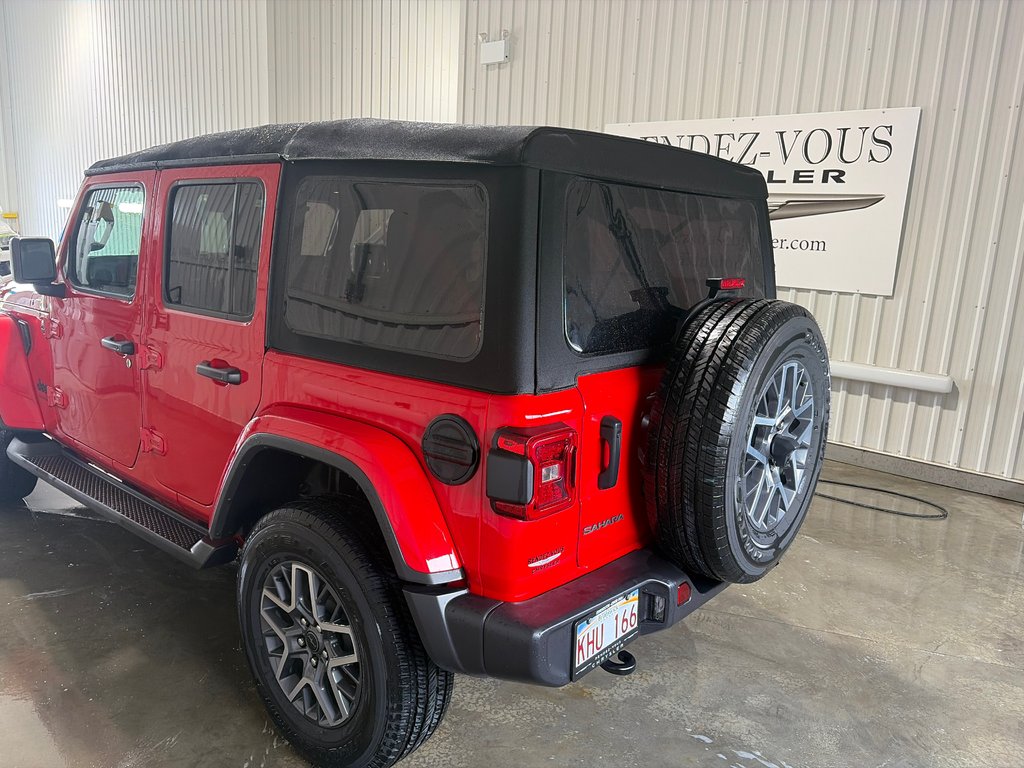 Jeep WRANGLER SAHARA 2025 à Grand-Sault et Edmunston, Nouveau-Brunswick - 4 - w1024h768px