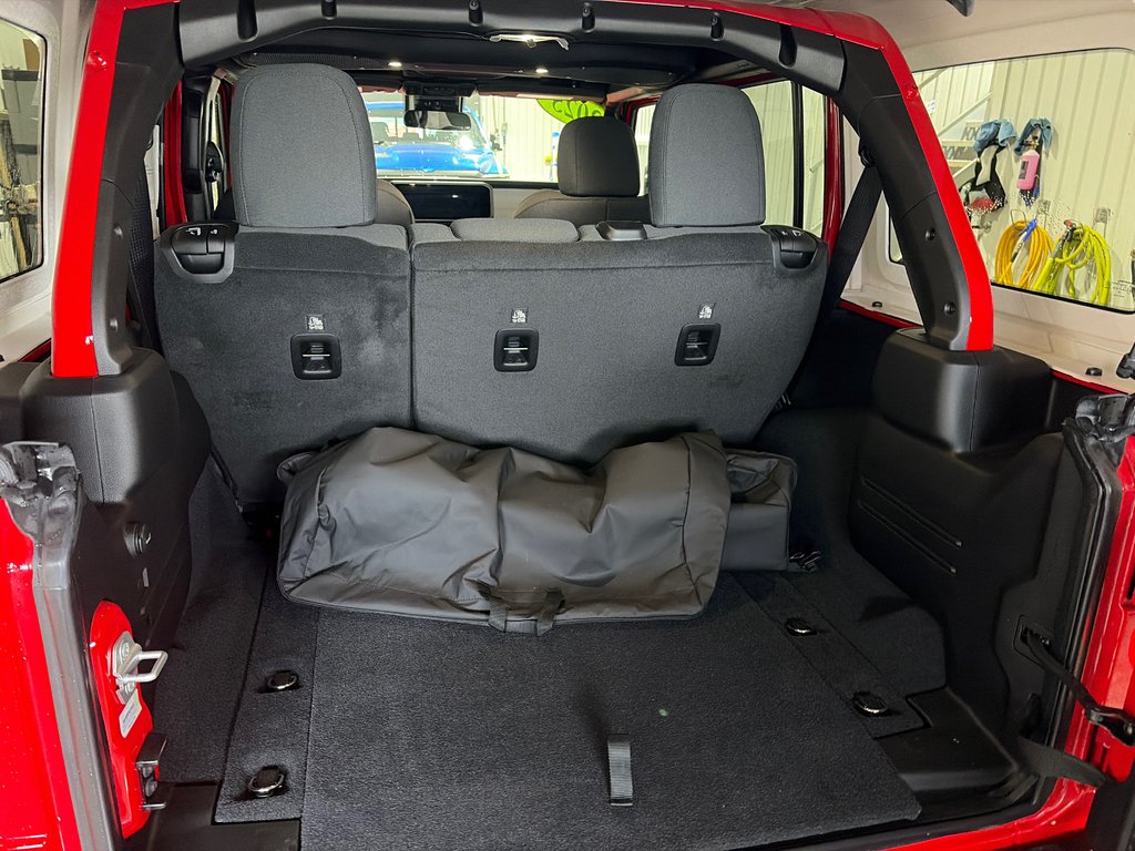 2025 Jeep WRANGLER SAHARA in Grand-Sault and Edmunston, New Brunswick - 9 - w1024h768px