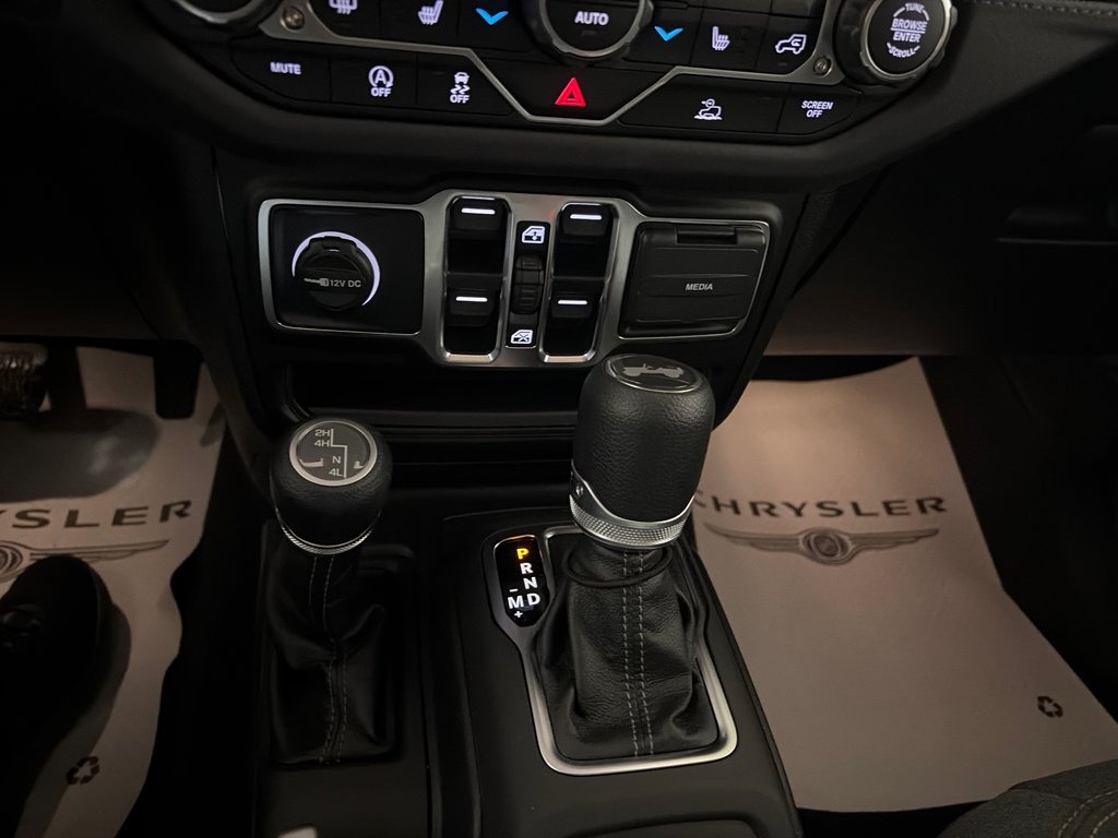 2025 Jeep WRANGLER SAHARA in Grand-Sault and Edmunston, New Brunswick - 16 - w1024h768px