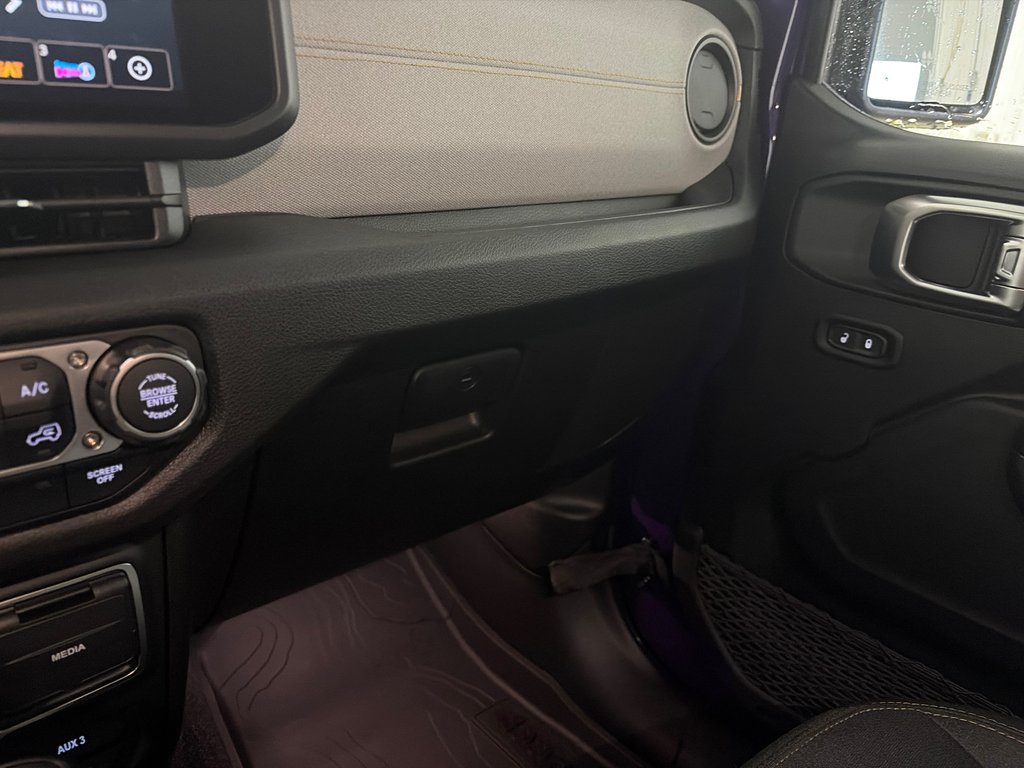 2026 Jeep Wrangler WILLYS in Grand-Sault and Edmunston, New Brunswick - 14 - w1024h768px