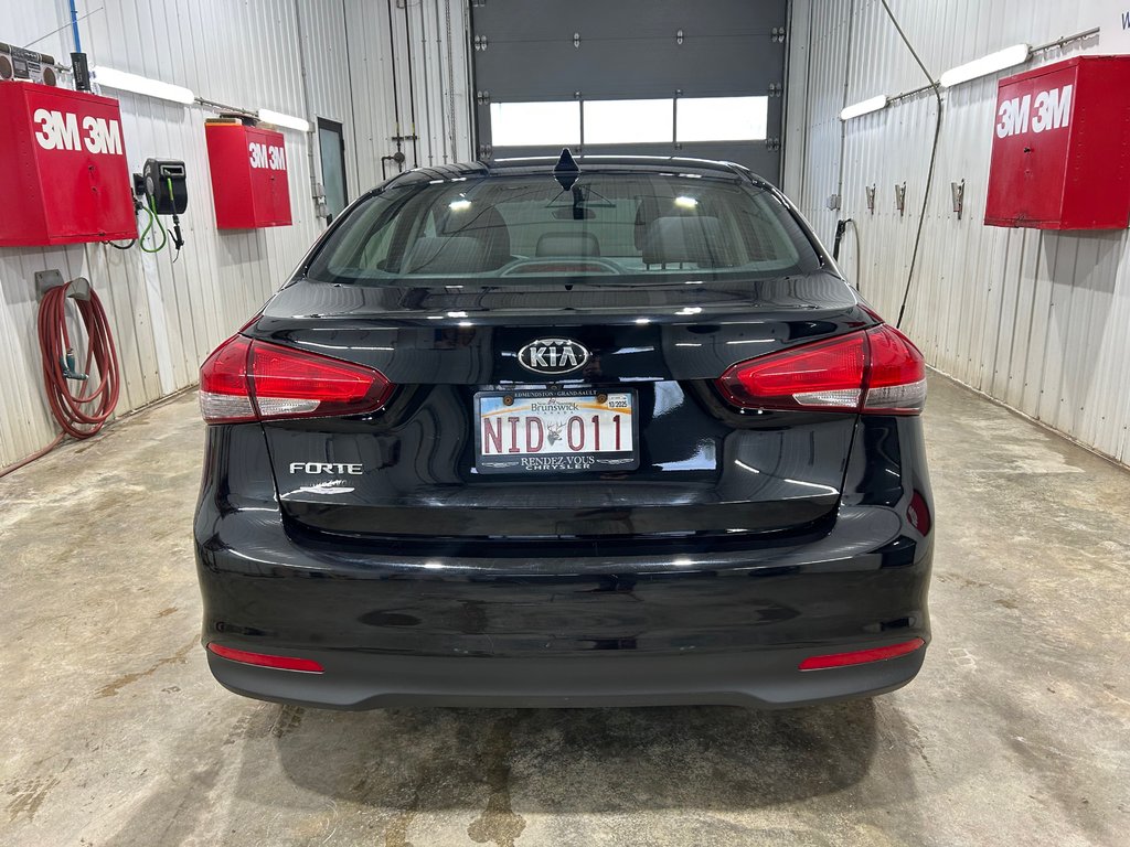 Kia FORTE  2018 à Grand-Sault et Edmunston, Nouveau-Brunswick - 5 - w1024h768px