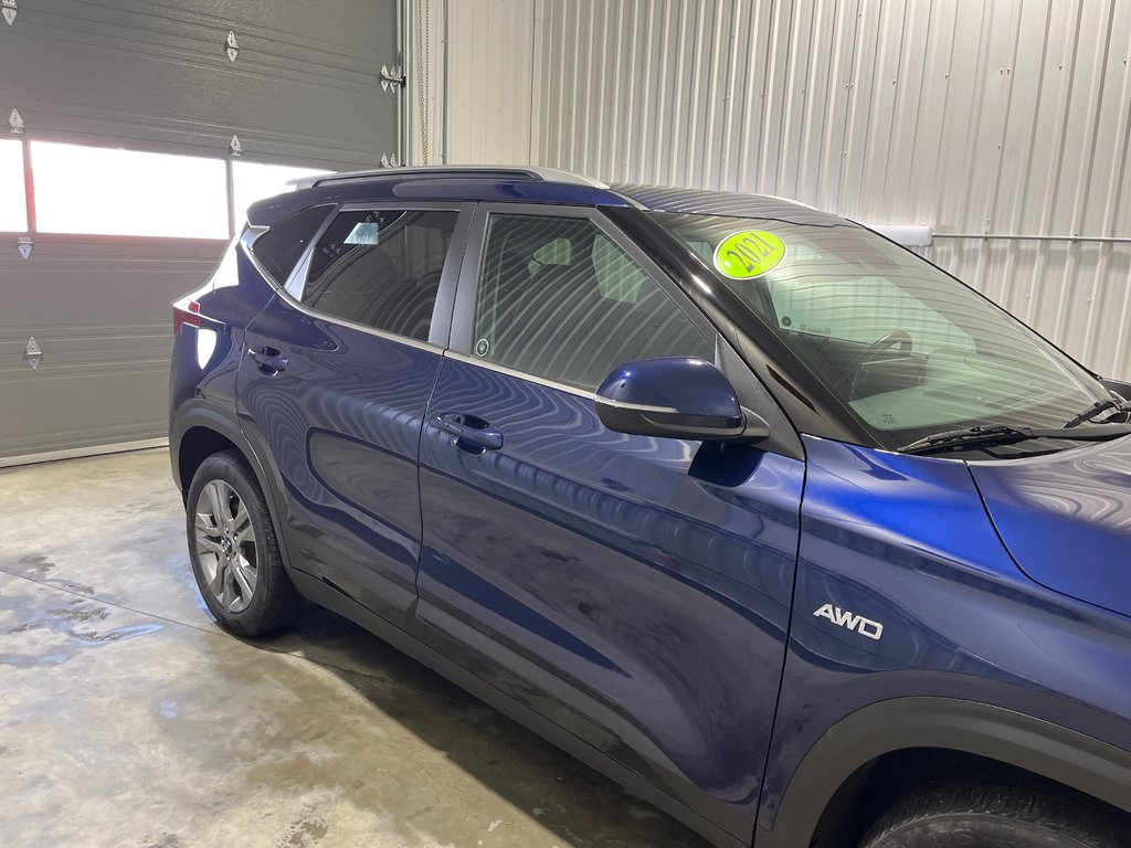 2021 Kia Seltos EX in Grand-Sault and Edmunston, New Brunswick - 4 - w1024h768px