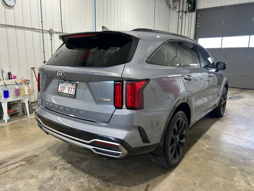 2021 Kia SORENTO SX in Grand-Sault and Edmunston, New Brunswick - 4 - w1024h768px