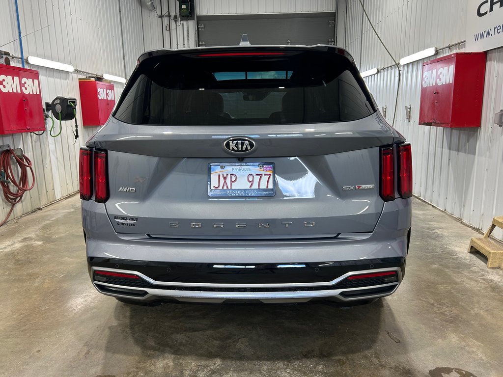 2021 Kia SORENTO SX in Grand-Sault and Edmunston, New Brunswick - 5 - w1024h768px