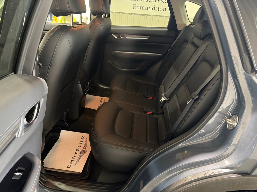 2023 Mazda CX-5 in Grand-Sault and Edmunston, New Brunswick - 10 - w1024h768px