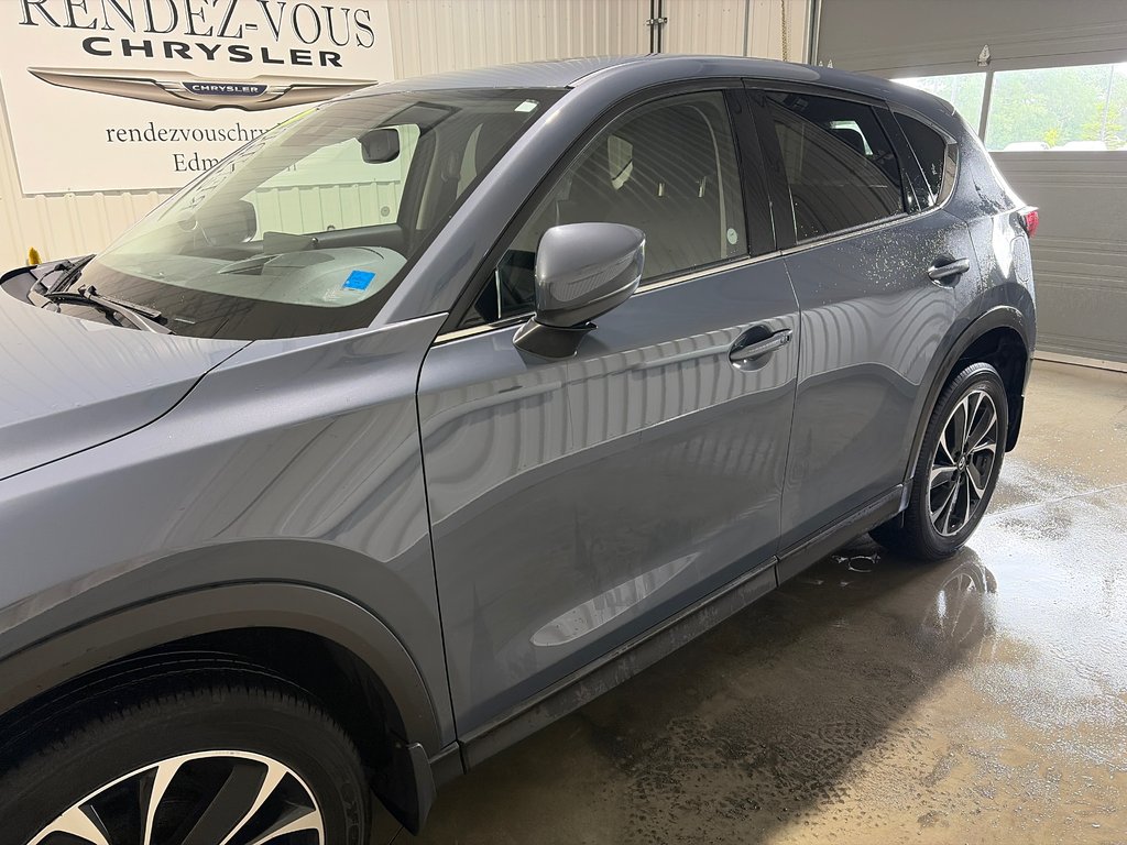 2023 Mazda CX-5 in Grand-Sault and Edmunston, New Brunswick - 7 - w1024h768px