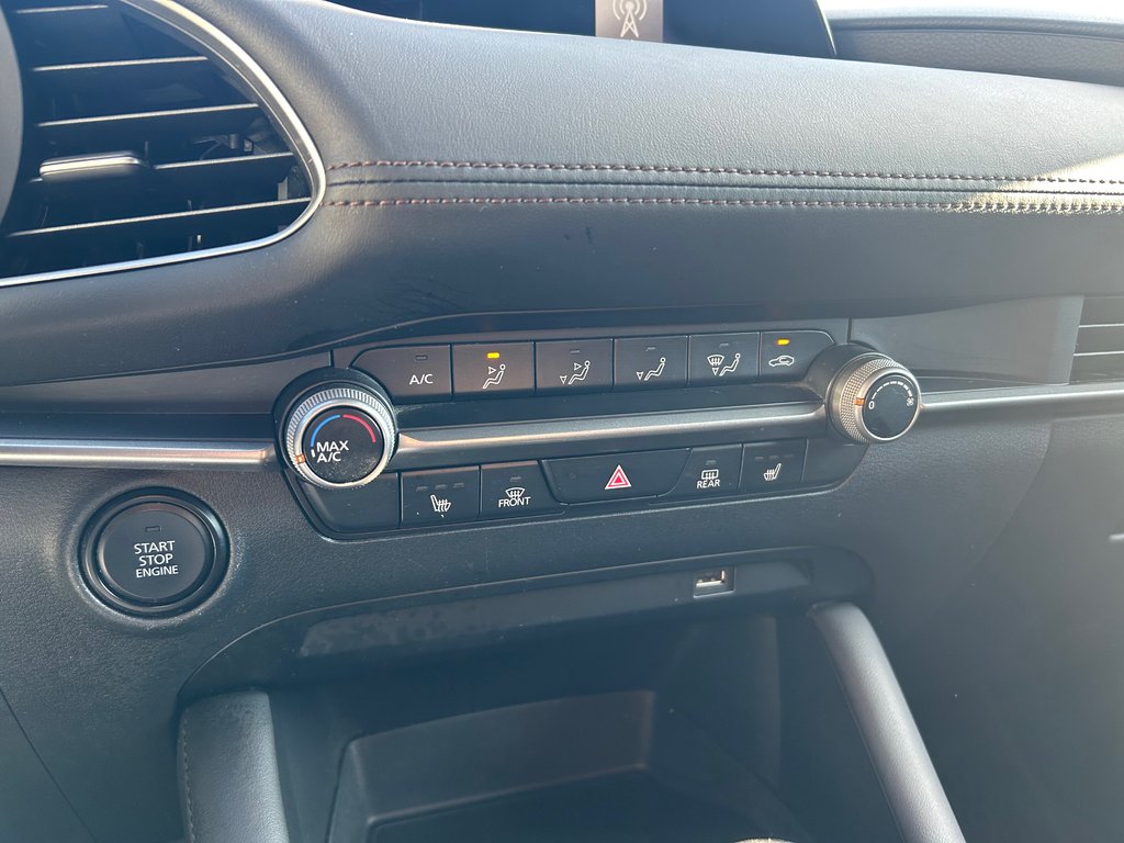 2021 Mazda MAZDA 3 GX in Grand-Sault and Edmunston, New Brunswick - 12 - w1024h768px