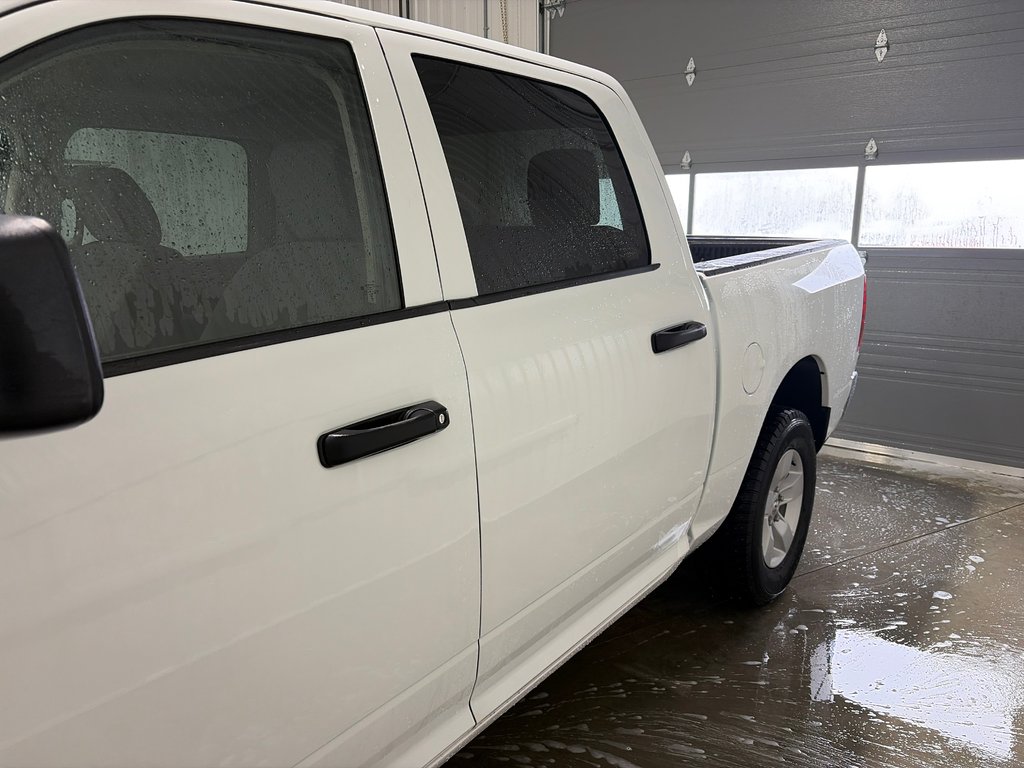 2023 Ram 1500 CLASSIC SLT SLT in Grand-Sault and Edmunston, New Brunswick - 6 - w1024h768px
