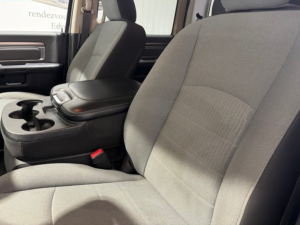 2023 Ram 1500 CLASSIC SLT SLT in Grand-Sault and Edmunston, New Brunswick - 13 - w1024h768px