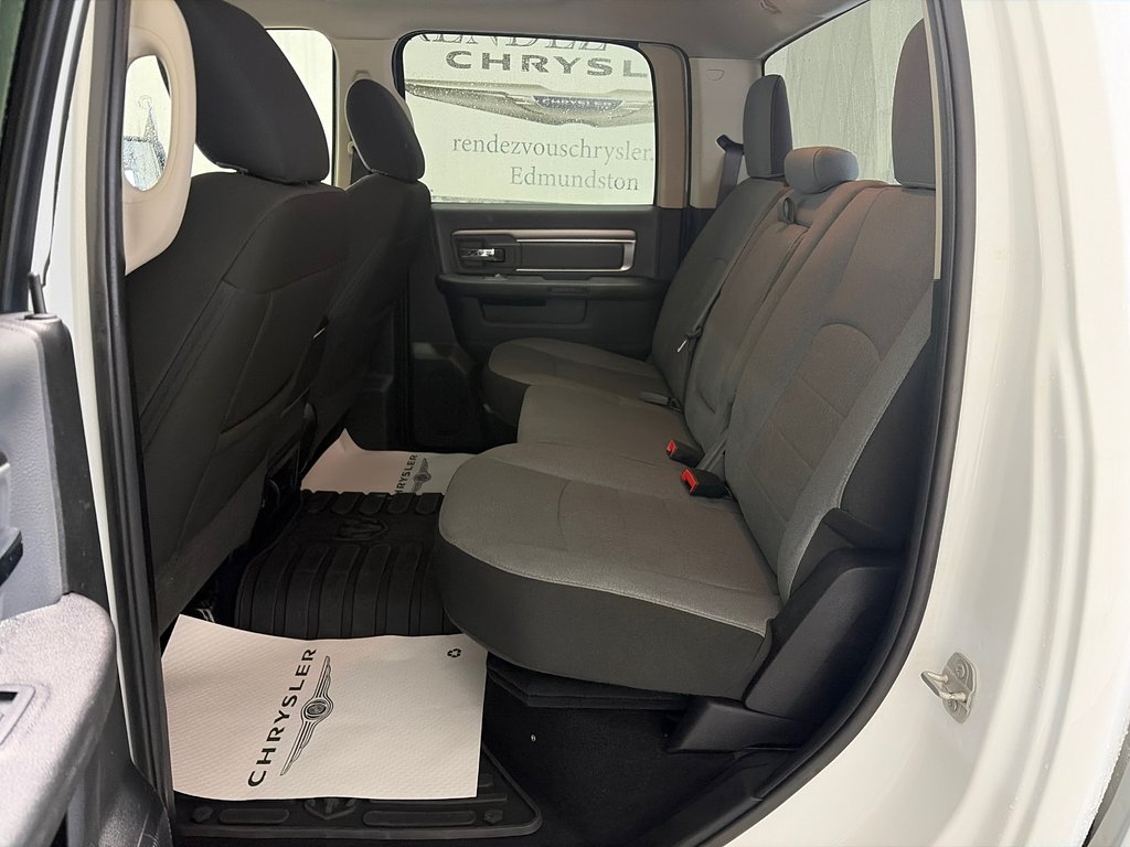 2023 Ram 1500 CLASSIC SLT SLT in Grand-Sault and Edmunston, New Brunswick - 10 - w1024h768px