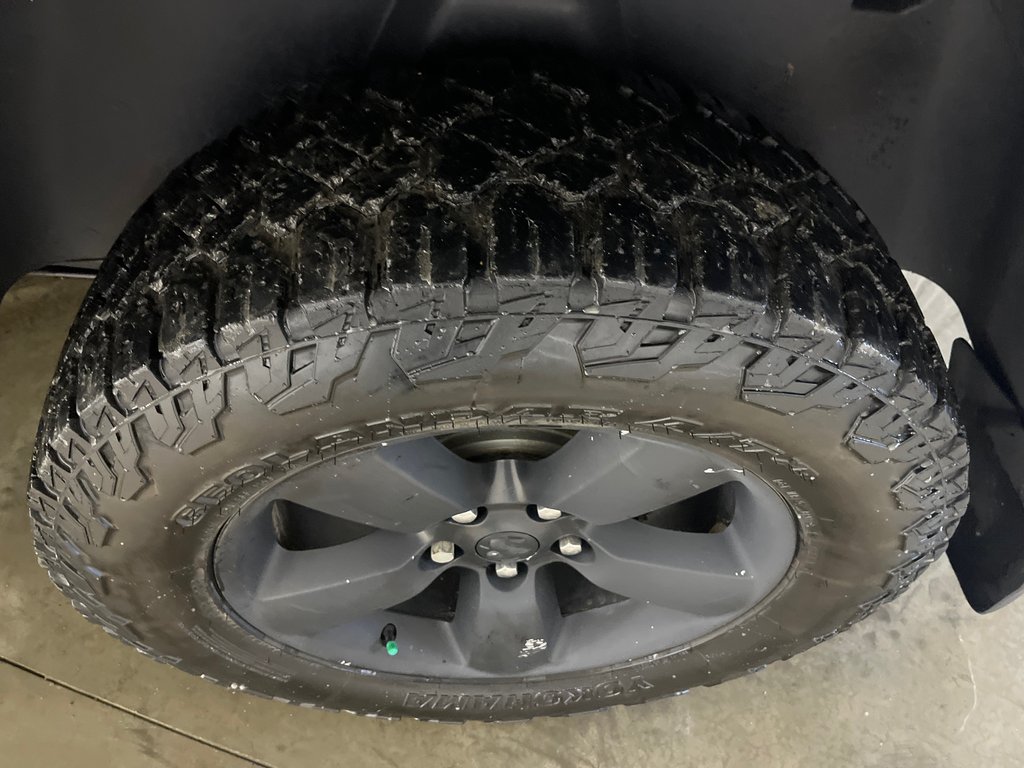 Ram 1500 CLASSIC TRADESMAN Express 2021 à Grand-Sault et Edmunston, Nouveau-Brunswick - 8 - w1024h768px