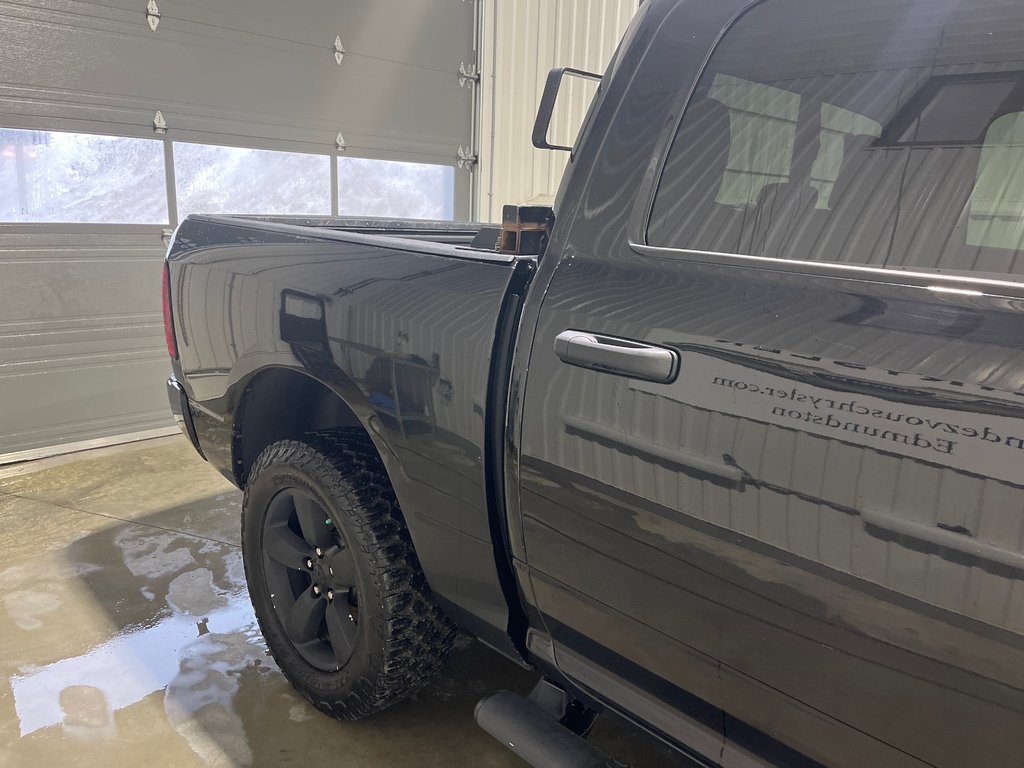 Ram 1500 CLASSIC TRADESMAN Express 2021 à Grand-Sault et Edmunston, Nouveau-Brunswick - 4 - w1024h768px