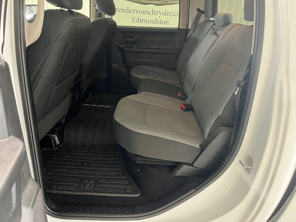 Ram 1500 CLASSIC TRADESMAN Express 2023 à Grand-Sault et Edmunston, Nouveau-Brunswick - 11 - w1024h768px