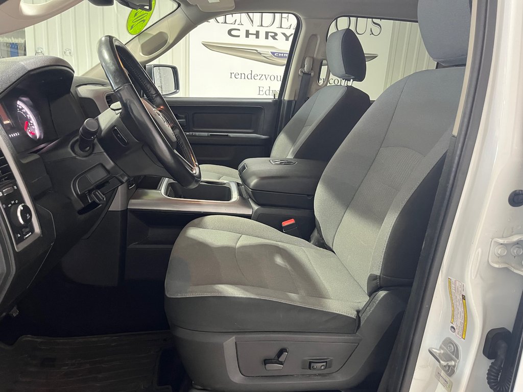 Ram 1500 CLASSIC TRADESMAN Express 2023 à Grand-Sault et Edmunston, Nouveau-Brunswick - 10 - w1024h768px