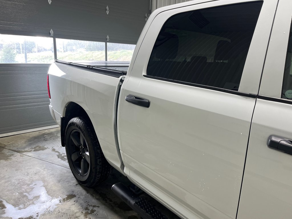 Ram 1500 CLASSIC TRADESMAN Express 2023 à Grand-Sault et Edmunston, Nouveau-Brunswick - 4 - w1024h768px