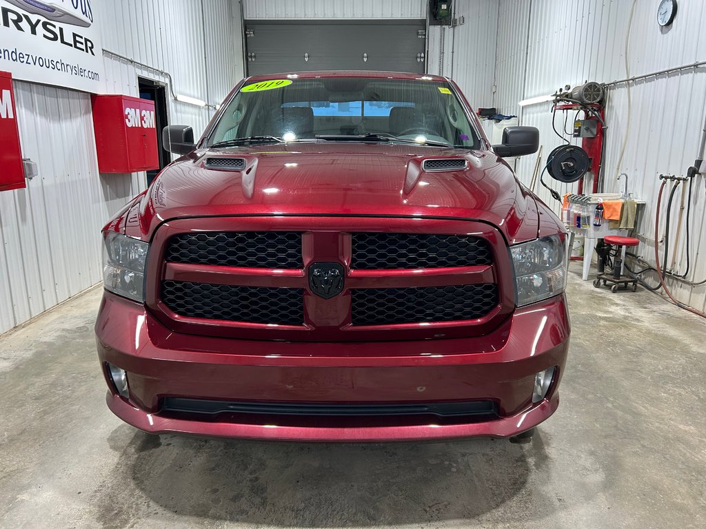 2019 Ram 1500 Classic Express in Grand-Sault and Edmunston, New Brunswick - 2 - w1024h768px