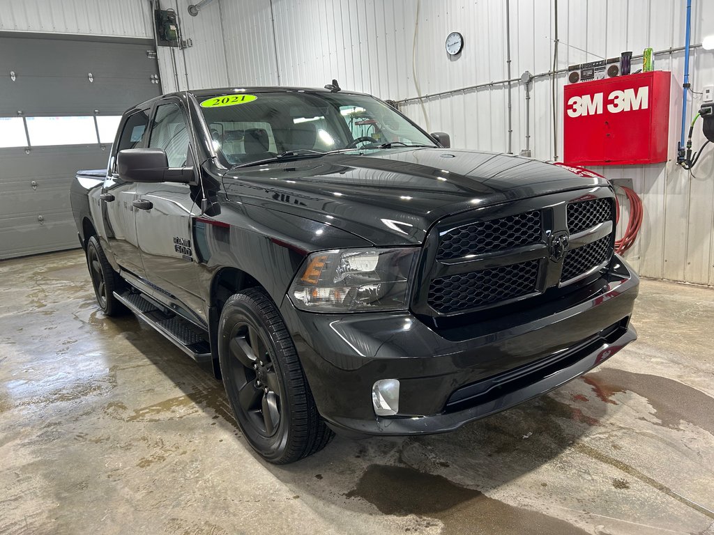 2021 Ram 1500 Classic Express in Grand-Sault and Edmunston, New Brunswick - 3 - w1024h768px