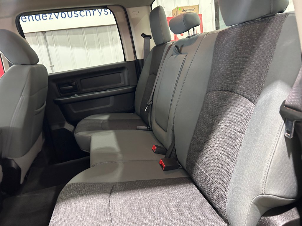2020 Ram 1500 Express in Grand-Sault and Edmunston, New Brunswick - 9 - w1024h768px