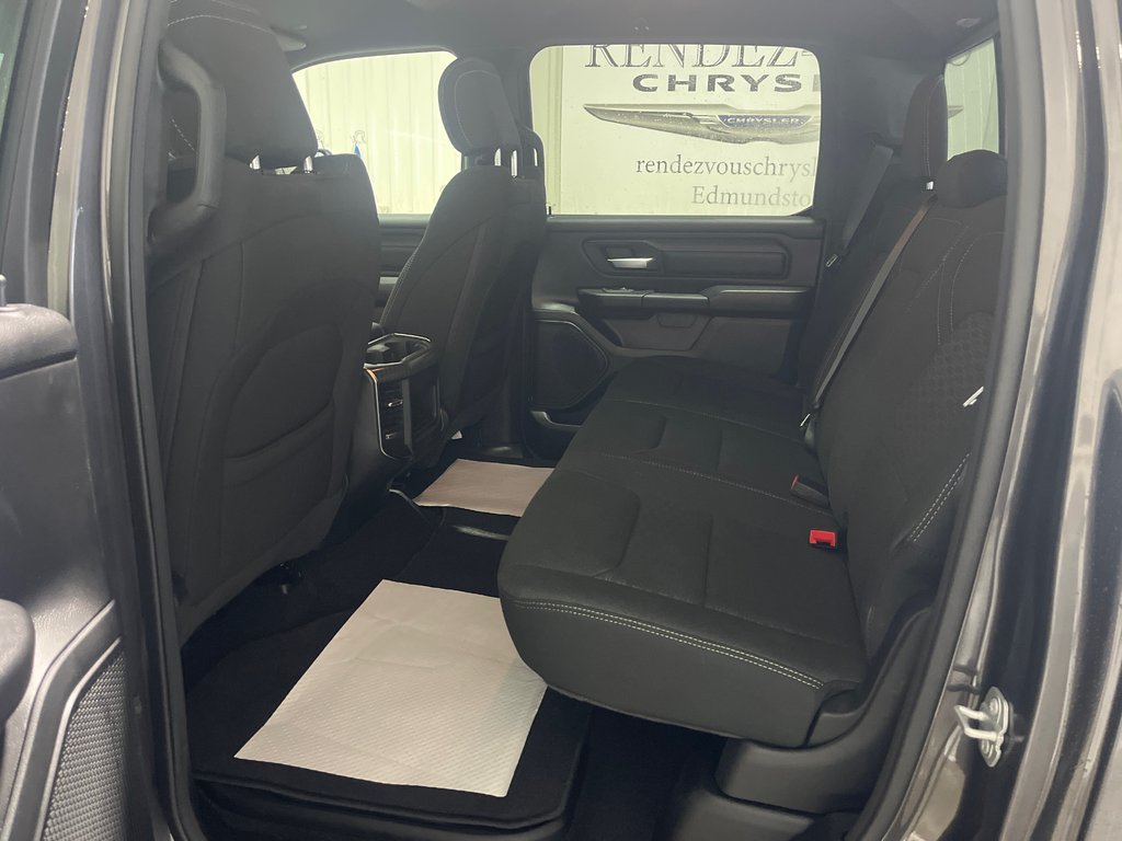 2025 Ram 1500 TRADESMAN in Grand-Sault and Edmunston, New Brunswick - 12 - w1024h768px