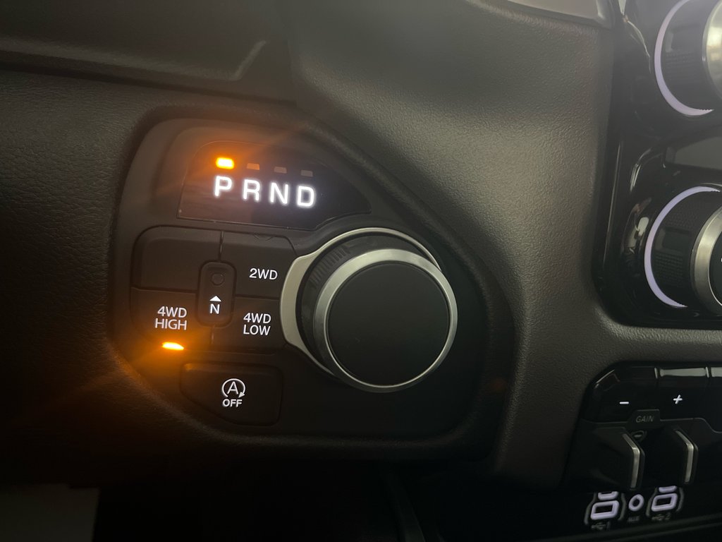 2025 Ram 1500 TRADESMAN in Grand-Sault and Edmunston, New Brunswick - 14 - w1024h768px