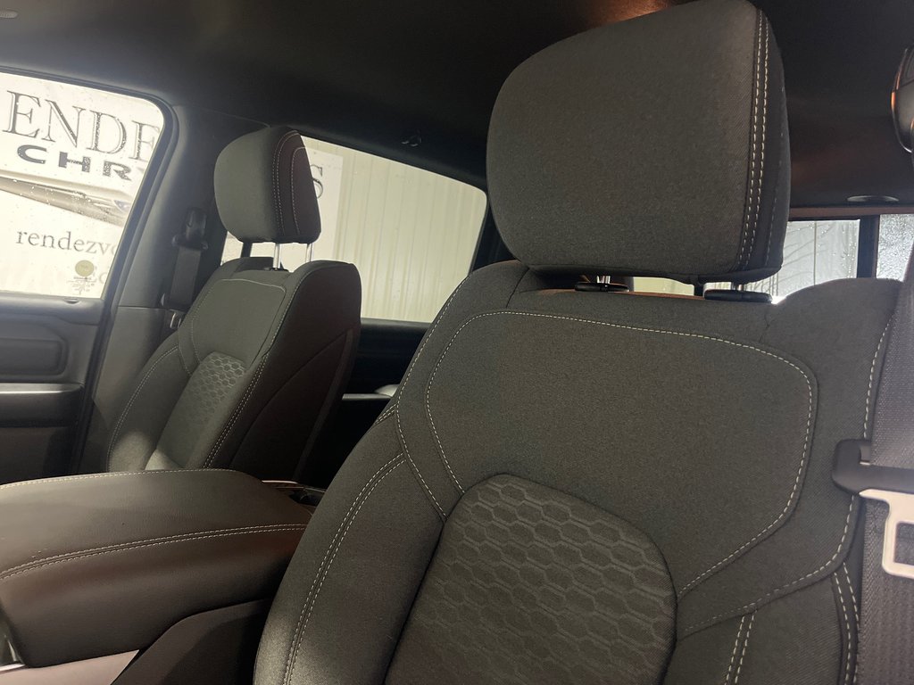 2025 Ram 1500 TRADESMAN in Grand-Sault and Edmunston, New Brunswick - 11 - w1024h768px