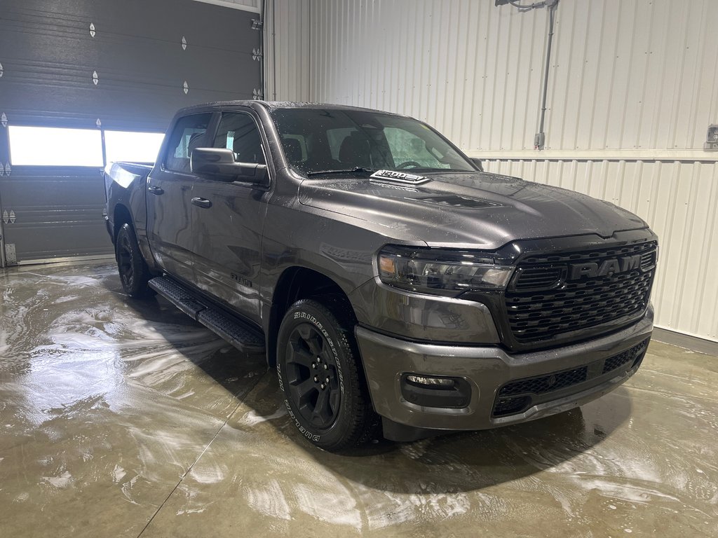 2025 Ram 1500 TRADESMAN in Grand-Sault and Edmunston, New Brunswick - 3 - w1024h768px