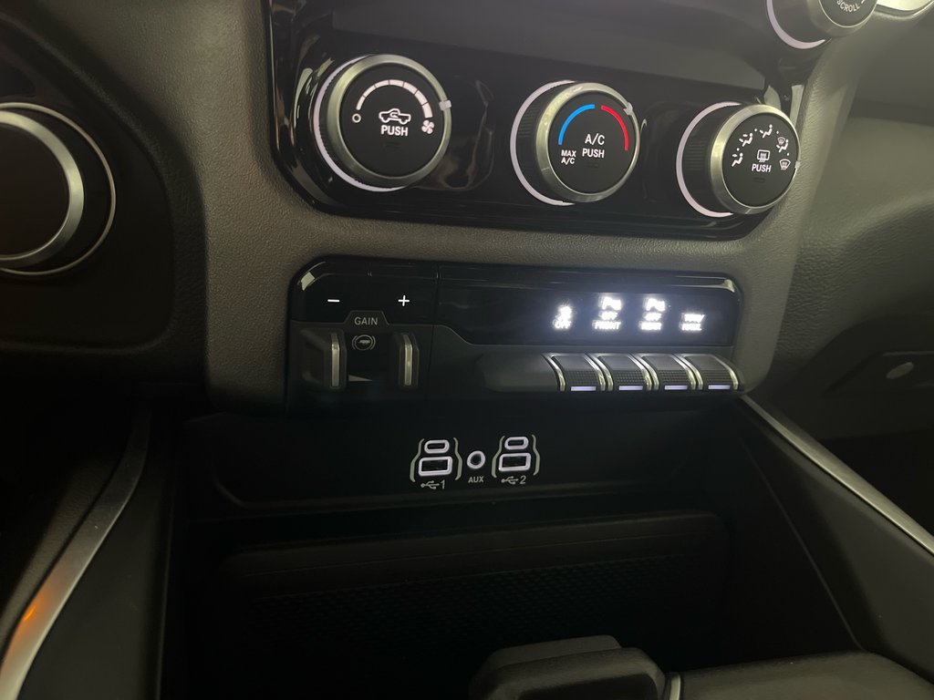 2025 Ram 1500 TRADESMAN in Grand-Sault and Edmunston, New Brunswick - 15 - w1024h768px